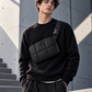 Mann trägt die Lumpers Loop als Crossbody Bag